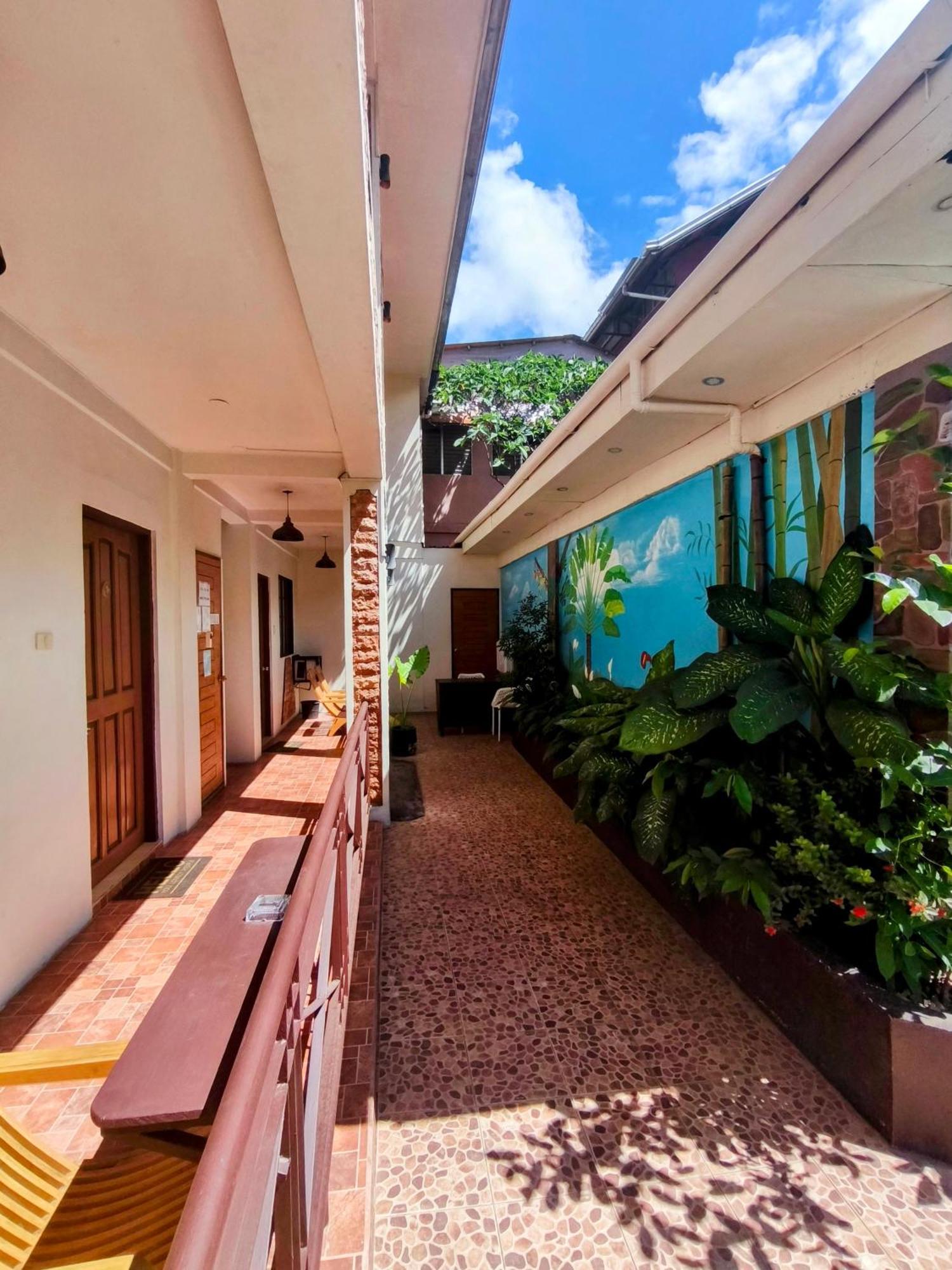 Digital Nomad Place - City Center Coron Buitenkant foto